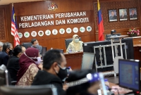 Menteri Perusahaan Perladangan dan Komoditi YB Datuk Hajah Zuraida Kamaruddin memulakan tugasnya di Kementerian Perusahaan Perladangan dan Komoditi (KPPK)_9