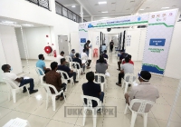 YB Datuk Hajah Zuraida Kamaruddin memulakan lawatan kerja rasmi pertamanya dengan melawat PPVIN VACOMS Majlis Kayu-Kayan Malaysia (MTC) di Pusat Biokomposit dan Gentian (FIDEC), Olak Lempit, Banting_5