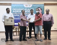 130722-PROGRAM JELAJAH AGRIKOMODITI ANJURAN MPOB DI TAMPIN