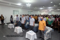 17 APRIL 2022 - YBTM DATUK WILLIE ANAK MONGIN KE PROGRAM RANGSANGAN PENGELUARAN HASIL KOKO (RPHK) TANAMAN BAHARU 2022 (TB22)_9