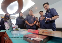 18 APRIL 2022 - YMBT DATUK WILLIE ANAK MONGIN HADIR KE MAJLIS PERASMIAN KURSUS PELATIH SUPER KOKO (PSK) DAN PELANCARAN APLIKASI DMCOCOA DAN AT-IPM DI KOTA KINABALU, SABAH_9