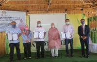 21 FEBRUARI 2022 - YBM menyaksikan Majlis Menandatangani Memorandum Persefaham (MOU) Penubuhan Bamboo One-Stop Centre di antara Lembaga Perindustrian Kayu Malaysia (MTIB), Majlis Kayu-Kayan Malaysia (MTC) dan Tadom Hill Resort Sdn. Bhd_3