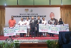 22 OGO 2023 - TPM MERANGKAP MENTERI KPK KE MAJLIS PELANCARAN PROGRAM PEMERKASAAN PENGGIAT INDUSTRI LADA NJURAN LEMBAGA GETAH MALAYSIA DI JOHOR_6