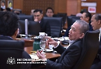 29 OGOS 2023 - TPM MERANGKAP MENTERI KPK MENERIMA KUNJUNGAN HORAMT DARIPADA KETUA SETIAUSAHA PERBENDAHARAAN KEMENTERIAN KEWANGAN , YBHGDATUK JOHAN MAHMOOD MERICAN DI KPK_3