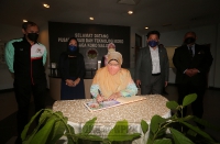 30 OKTOBER 2021 -  Lawatan YBM ke Lembaga Koko Malaysia , Nilai