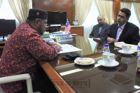   Menerima kunjungan hormat dari pengerusi Lembaga Koko Malaysia LKM di bilik YB_1