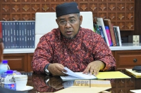   Menerima kunjungan hormat dari pengerusi Lembaga Koko Malaysia LKM di bilik YB_4