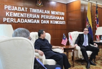 Kunjungan Hormat ke atas YB Dato’ Sri Dr. Wee Jeck Seng oleh Suruhanjaya Tinggi Singapura di KPPK Putrajaya