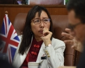 Kunjungan Hormat ke atas YB Menteri Industri Utama oleh Pesuruhjaya Tinggi British ke Malaysia di Kementerian Indutri Utama_7