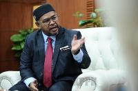 Kunjungan Hormat ke atas YB Menteri KPPK oleh PYT Maria Castillo Fernandez, Duta Dan Ketua Delegasi Kesatuan Eropah (EU) Ke Malaysia di Pejabat YB Menteri, KPPK_3