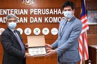 _Kunjungan Hormat oleh duta besa kesatuan Eropah Mr Michalis Rokes bersama YBhg. Datuk Ravi Muthayah ,Ketua Setiausaha_5