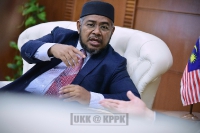 Kunjungan Hormat TYT Duta SWEDEN ke atas Menteri Perusahaan Perladangan Dan Komoditi, YB Dato' Dr. Mohd Khairudin Bin Aman Razali di Pejabat YBM, KPPK._3
