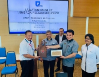 Lawatan Kerja KSU Kementerian Perusahaan Perladangan dan Komoditi ke Lembaga Pelabuhan Johor dan Johor Port, Johor