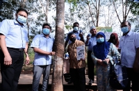 Lawatan YB Menteri Perusahaan Perladangan Dan Komoditi ke Ladang Bukit Ibam di Muadzam Shah, Pahang