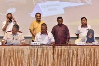 Majlis Menandatangani MoU Antara MTIB Bersama Bamboo Jungle Adventures, Kerajaan Negeri Terengganu dan Golden Pharos Berhad di Hotel Paya Bunga, Kuala Terengganu