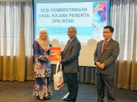 Majlis Penutup Sesi Pembentangan Hasil Kajian Peserta Diploma Pengurusan Awam (DPA)_1