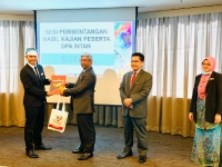 Majlis Penutup Sesi Pembentangan Hasil Kajian Peserta Diploma Pengurusan Awam (DPA)_4