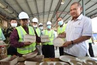 Majlis Penyampaian Bantuan Prihatin Kenaf Peringkat Negeri Pahang di Kampung Merchong, Pekan Pahang _14