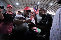 Program Merdeka @ Komuniti Bersama Ahli Parimen Kuala Nerus di Perkarangan Pasar Batu Enam, Bukit Tunggal, Gong Badak, Kuala Nerus, Terengganu