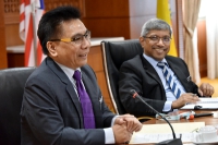 Sesi Pertemuan YBhg KSU Bersama Wakil Kumpulan Pelaksana Kementerian Perusahaan Perladangan dan Komoditi di Bilik Mesyuarat Nyatoh, KPPK, Putrajaya