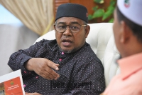 Terima kunjungan hormat perbadanan pembangunan pertanian negeri perak di Bilik mesyurat YBM_1
