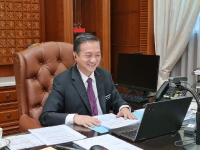 YB Dato' Sri Dr. Wee Jeck Seng ditemubual Radio 988 mengenai Kesedaran Rakyat Malaysia  akan Kepentingan Industri Sawit bagi Memenuhi Keperluan Dunia.Topik 