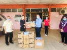 YB Willie Mongin Timbalan Menteri Perusahaan Perladangan Dan Komoditi menyantuni Petugas Barisan Hadapan di kawasan Parlimen Puncak Borneo, Sarawak_2
