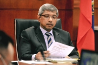 YBhg. Datuk Ravi Muthayah Menjalankan meeting SOM di bilik Nyato_4